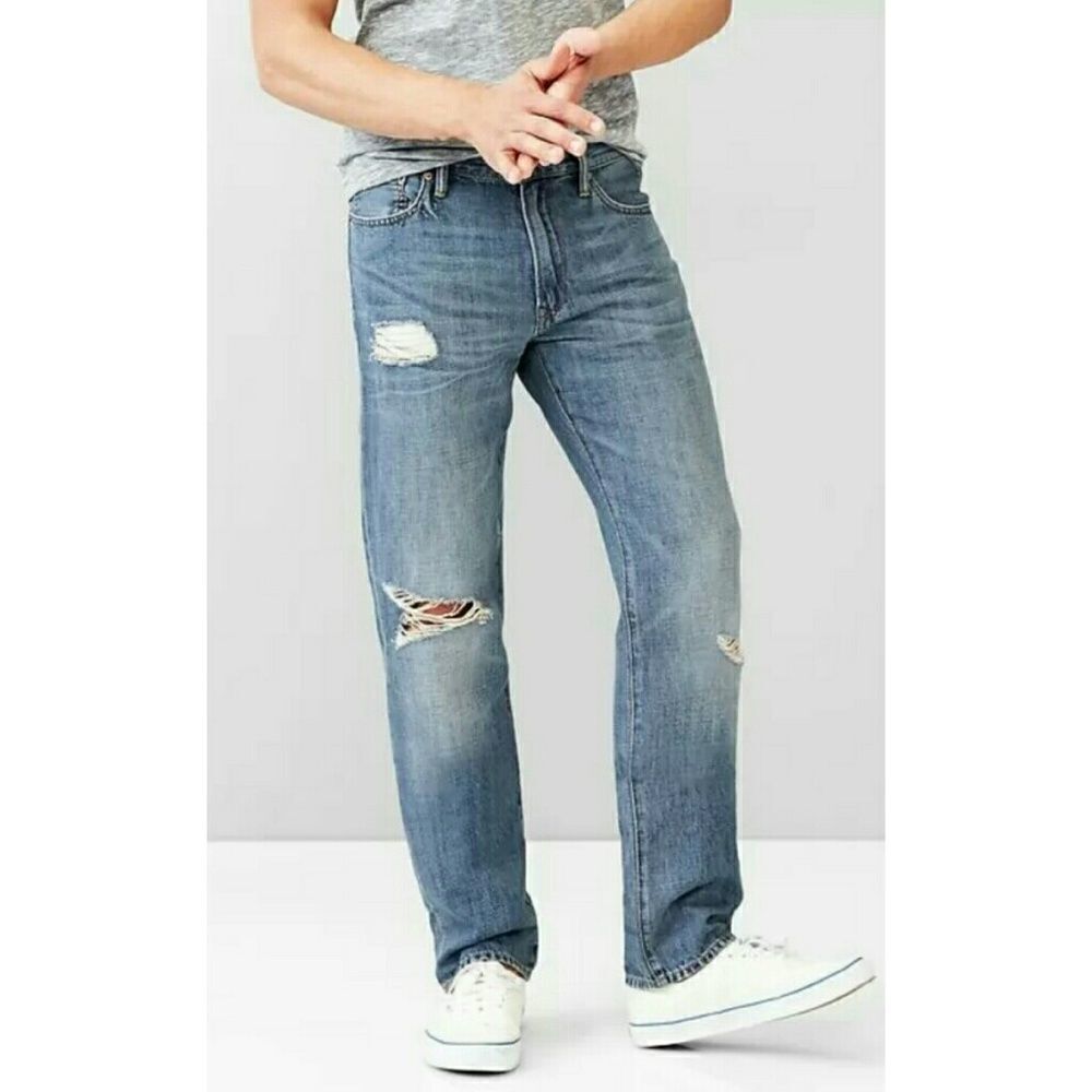 NWT Gap straight destructed jeans. 28x30